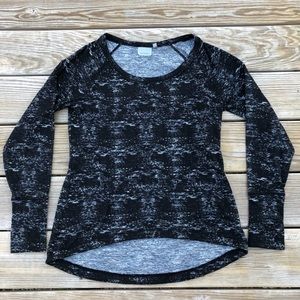 Athleta Black and Grey Heathered Crewneck Sweater